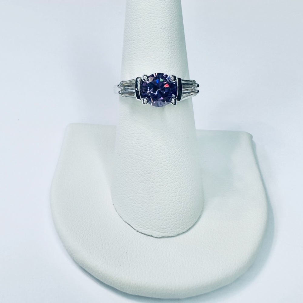 PURPLE Cubic Zirconia CZ Silver Tone Cocktail Ring
